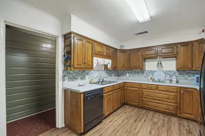 204 W 7th Street, Irving, TX 75060 - Photo 14