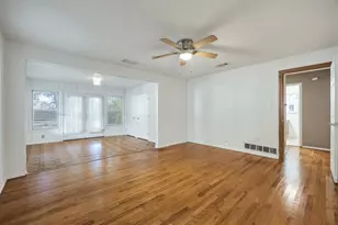 204 W 7th St, Irving, TX 75060 - Photo 20