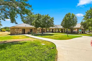 2517 Lawnview Dr, Carrollton, TX 75006 - Photo 32