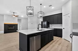 430 Wilkerson Ln, Justin, TX 76247 - Photo 8