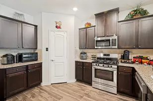 2920 Brazos Dr, Little Elm, TX 75068 - Photo 8