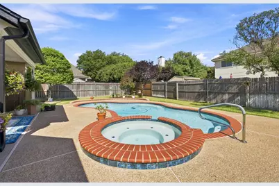 3310 Moss Creek Drive, Grapevine, TX 76051 - Photo 6