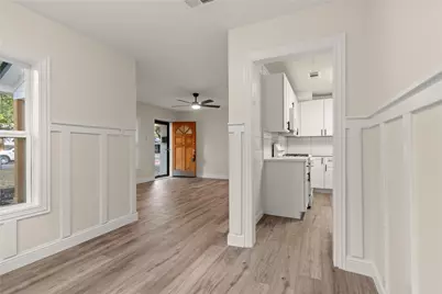 729 Thersa Drive, River Oaks, TX 76114 - Photo 4