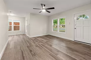 729 Thersa Dr, River Oaks, TX 76114 - Photo 8