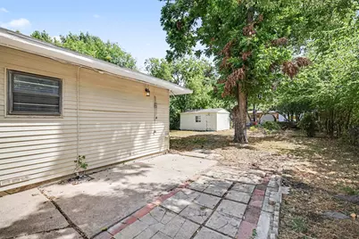 2010 Glenhaven Street, Arlington, TX 76010 - Photo 14