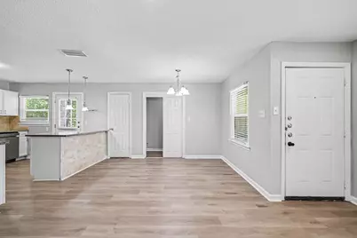 2010 Glenhaven Street, Arlington, TX 76010 - Photo 2