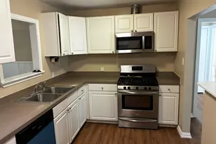 319 E Holley St, Mesquite, TX 75149 - Photo 6