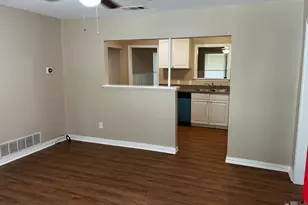 319 E Holley St, Mesquite, TX 75149 - Photo 2
