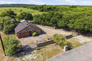 8033 Lax Dr, Fort Worth, TX 76126 - Photo 4