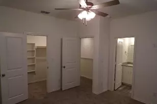 709 S 5th St, Bonham, TX 75418 - Photo 16