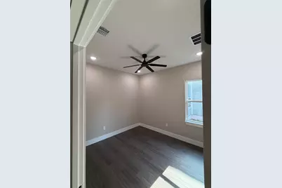 1021 W Sears Street, Denison, TX 75020 - Photo 14