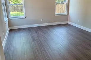 1021 W Sears St, Denison, TX 75020 - Photo 10