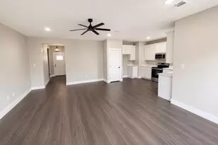 1021 W Sears St, Denison, TX 75020 - Photo 4