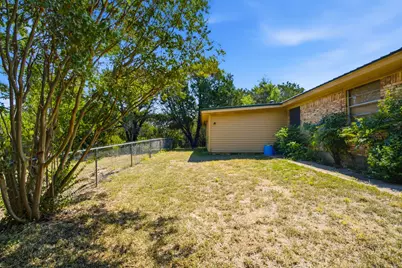 135 Indian Mountain Court, Granbury, TX 76048 - Photo 16