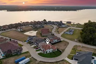 9030 Lakeside Dr, Fort Worth, TX 76179 - Photo 4