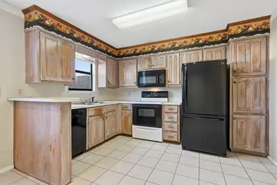 1371 S 11th Street, Waco, TX 76706 - Photo 6
