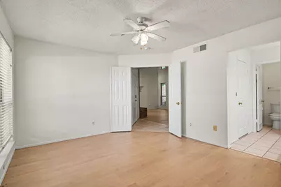 2700 Meadow Park Drive, Bedford, TX 76021 - Photo 20