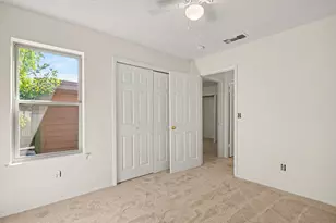2700 Meadow Park Dr, Bedford, TX 76021 - Photo 28