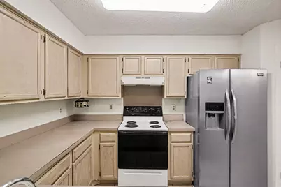 2700 Meadow Park Drive, Bedford, TX 76021 - Photo 18