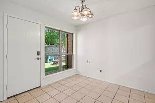 2700 Meadow Park Dr, Bedford, TX 76021 - Photo 14