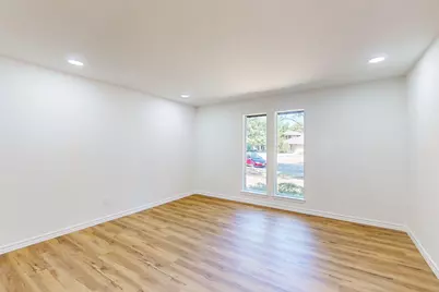 6851 Shorecrest Court, Fort Worth, TX 76132 - Photo 8
