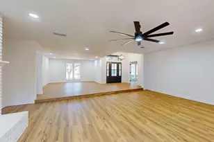 6851 Shorecrest Ct, Fort Worth, TX 76132 - Photo 12