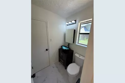 2200 Sand Creek Court, Arlington, TX 76006 - Photo 16