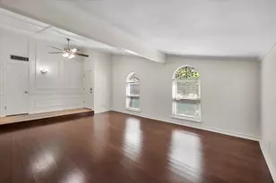 7520 Weatherwood Ct, Fort Worth, TX 76133 - Photo 6
