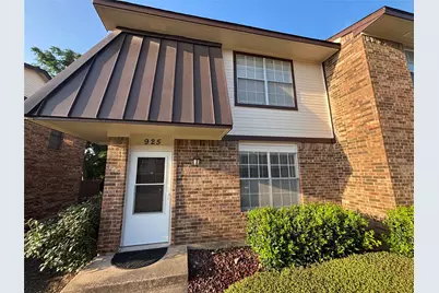 925 Cedar Terrace, Cedar Hill, TX 75104 - Photo 1