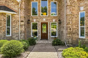 6301 Mesa Ridge Dr, Fort Worth, TX 76137 - Photo 2