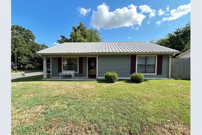 601 Locust Street S, Sulphur Springs, TX 75482 - Photo 1