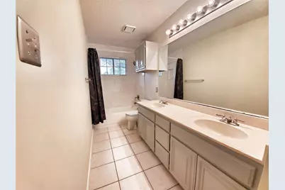 1040 Woodbriar Drive, Grapevine, TX 76051 - Photo 16