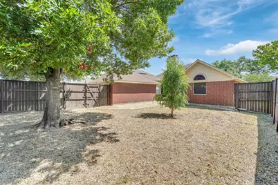 4001 Arrowcrest Lane, Garland, TX 75044 - Photo 28