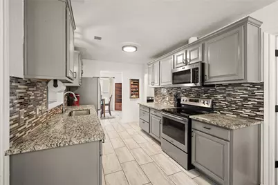 5710 Valley Ridge Court, Arlington, TX 76017 - Photo 6