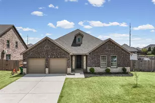 227 Hackney St, Waxahachie, TX 75165 - Photo 2
