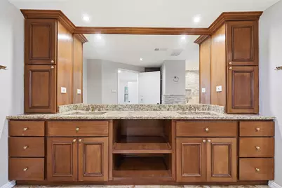 3202 S Country Club Road, Garland, TX 75043 - Photo 18