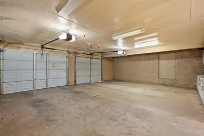 3202 S Country Club Road, Garland, TX 75043 - Photo 20