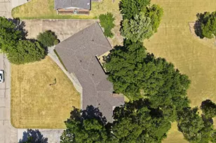 3202 S Country Club Rd, Garland, TX 75043 - Photo 40