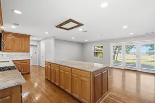 3202 S Country Club Rd, Garland, TX 75043 - Photo 10