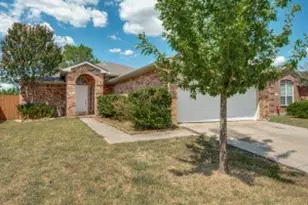 1011 Port Aransas Dr, Little Elm, TX 75068 - Photo 1