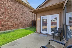 2909 Menlo Park Ln, Carrollton, TX 75007 - Photo 26