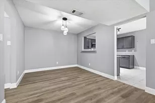 2909 Menlo Park Ln, Carrollton, TX 75007 - Photo 8