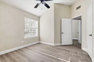 2909 Menlo Park Ln, Carrollton, TX 75007 - Photo 20