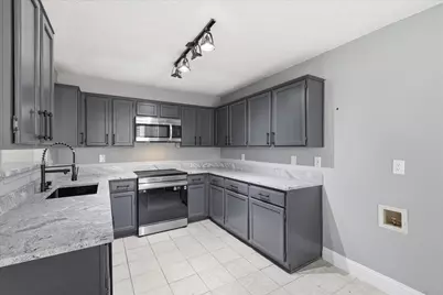 2909 Menlo Park Lane, Carrollton, TX 75007 - Photo 10