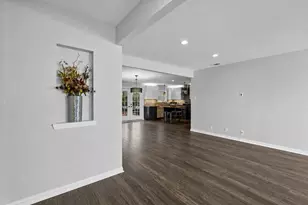 8809 Liptonshire Dr, Dallas, TX 75238 - Photo 2
