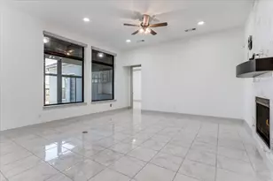 510 Spurlock St, Frisco, TX 75036 - Photo 6
