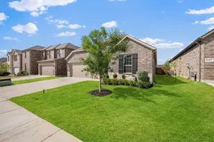 10408 Bluestone Ln, Aubrey, TX 76227 - Photo 2