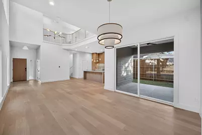 413 Graham Avenue, Dallas, TX 75223 - Photo 8