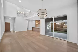 413 Graham Ave, Dallas, TX 75223 - Photo 8