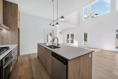 413 Graham Avenue, Dallas, TX 75223 - Photo 6